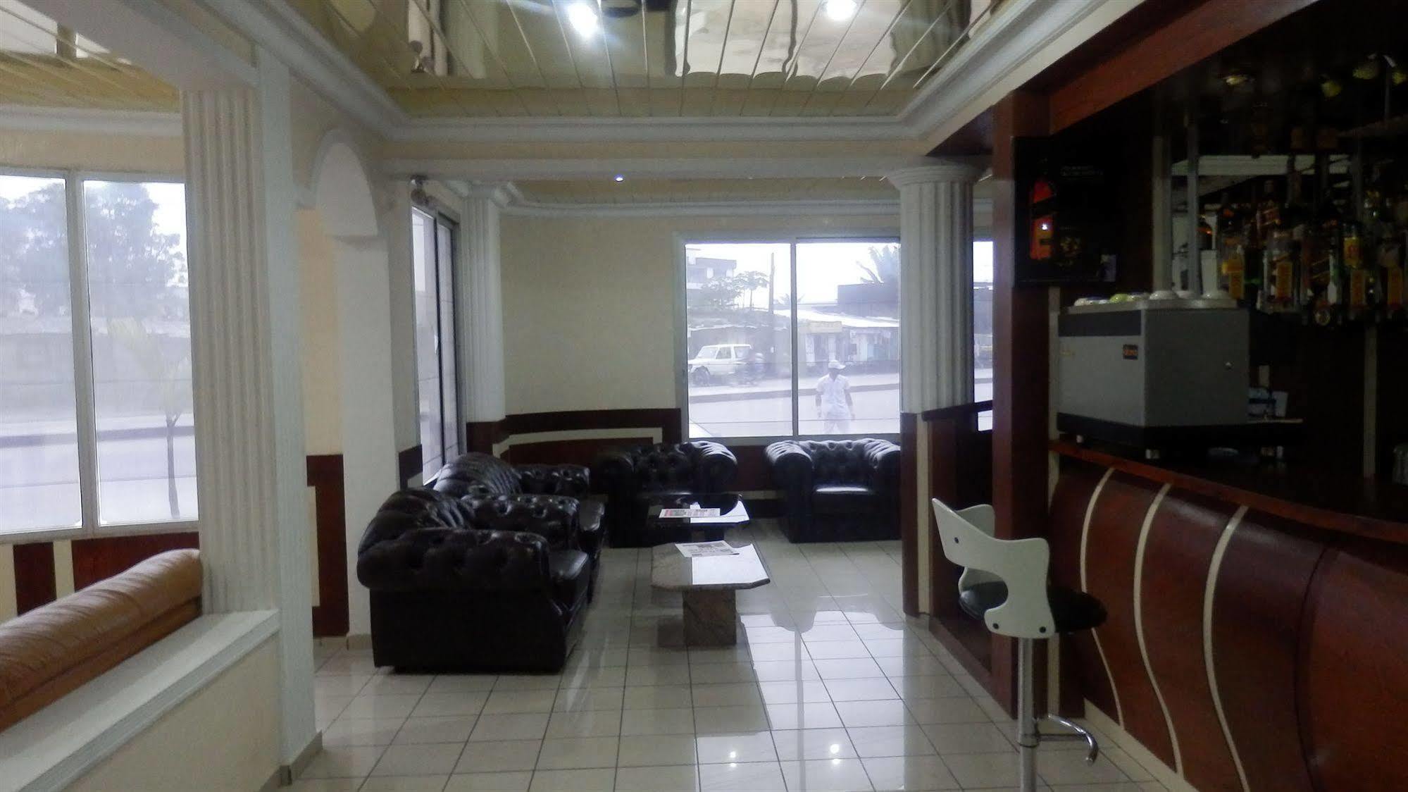 Afrique Hotel Douala Airport Eksteriør billede