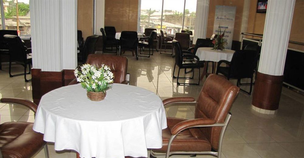 Afrique Hotel Douala Airport Eksteriør billede